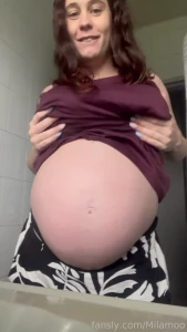 Happy titty tuesday got to love these big pregnant tits titty pregnant