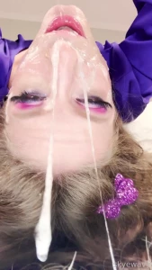 Swinging my head off the office desk helps me think well that blood