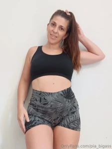 Hello hello from here to the gym baby give me a tip and i ll show you part 2