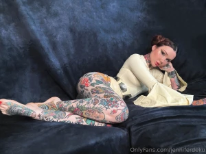 Andddddd here s your order sir regular buns with a side of hot buns part 4