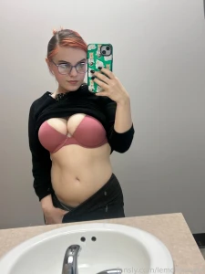 Come give my stomach a kiss or paint it with your cum
