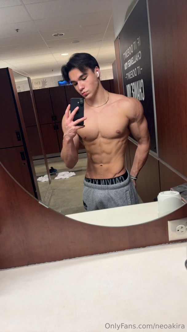 Muscles on display just for you 