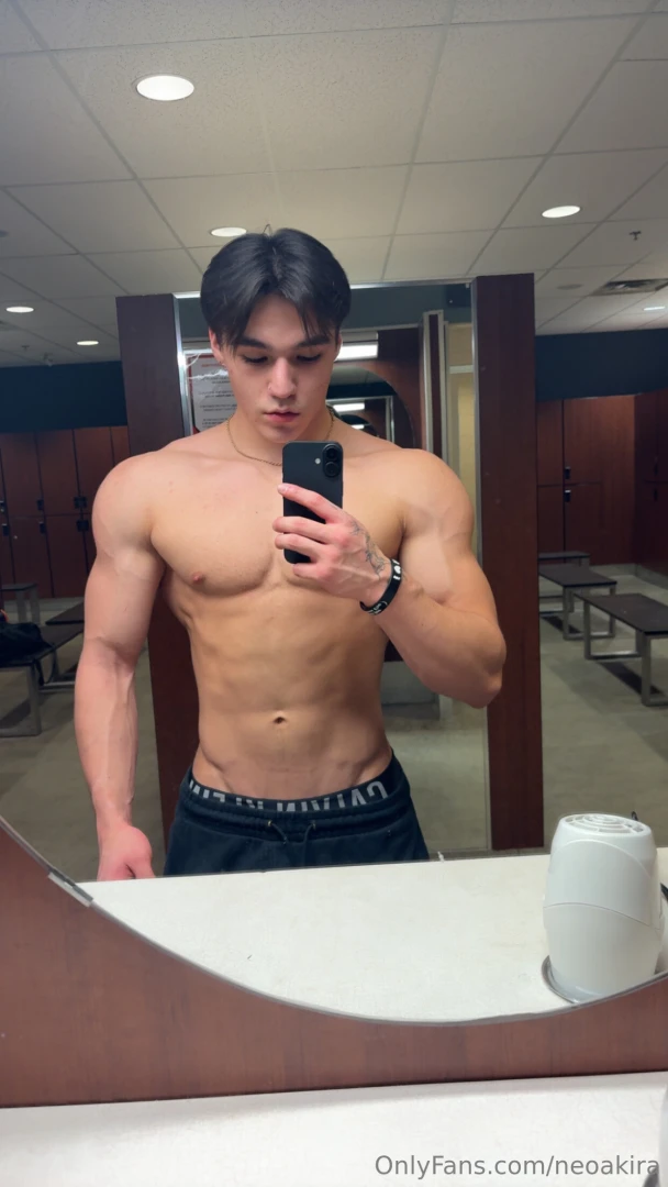 Flexing my muscles and my charm part 1 