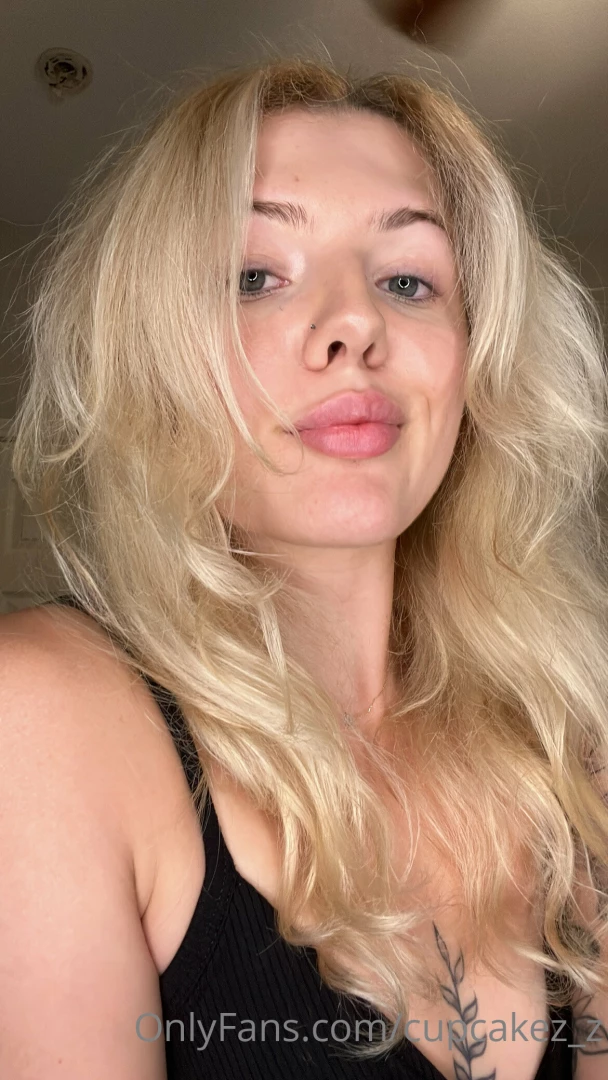 Hey hey i feel like a whole nother girl with my hair straight message part 1 