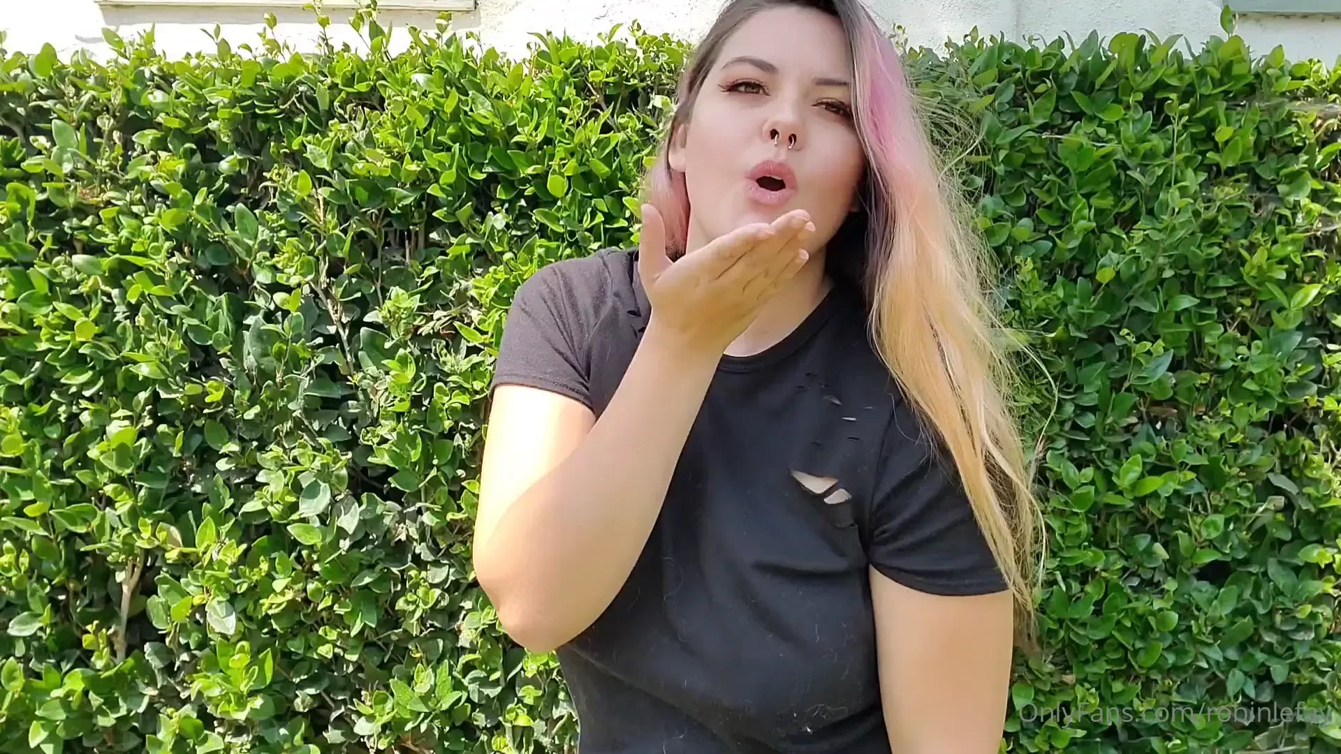 Pov you see the most beautiful girl in the world its me 