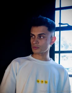 Do you want to give me a kiss