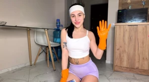 Clean apartment clean naked