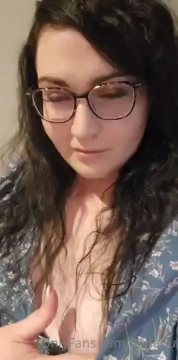 Like my pretty little pussy 