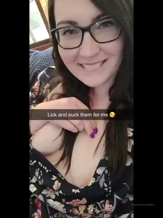 I love tasting myself watch me play with my clit lick my fingers 