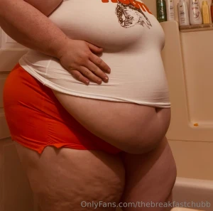 Some highlights from today filming a custom in this hooters outfit do part 5