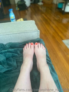 Just imagine it i m kicked back and relaxing with a glass of wine that