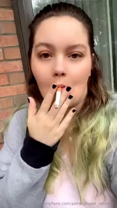 Open wide my little ashtrays 