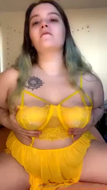 Thanksgiving is tomorrow but i m greedy and want all of your thanks 