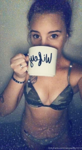 Sexywifey1913 part 1327