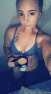 Good morning and happy friday i hope you all have an amazing weekend
