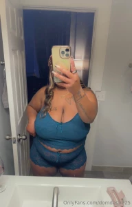 This blue i m in the mood who wants a 10 sext session dm me part 1