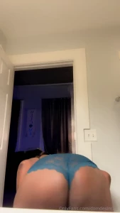 This blue i m in the mood who wants a 10 sext session dm me part 3