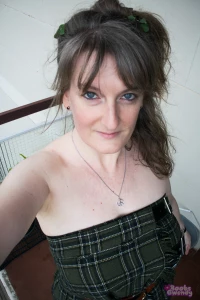 Lucky you ce kilt pourrait cacher bien des surprises happy st paddy s part 3