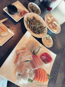 I had an amazing vday last night a delicious sushi dinner and then part 3