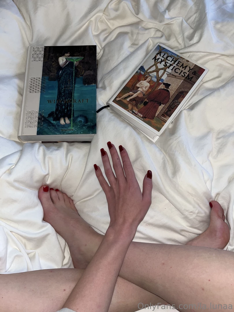 Evening is the time to dive into the world of literature and relax i 