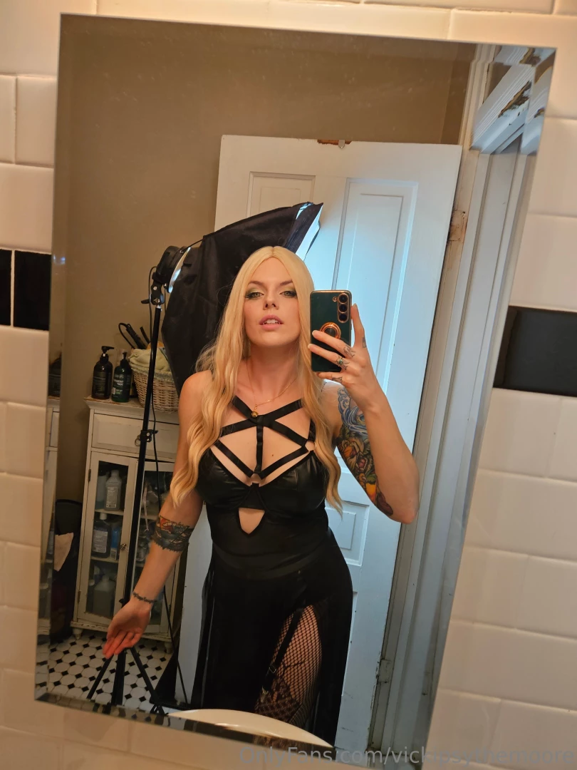 Bonus cecilia death eater mirror selfie photoset this one will stay up part 24 