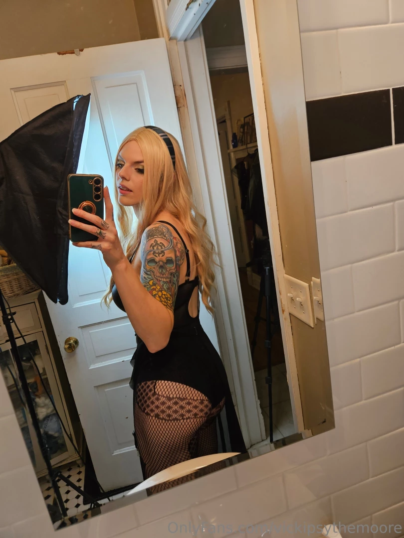 Bonus cecilia death eater mirror selfie photoset this one will stay up part 3 
