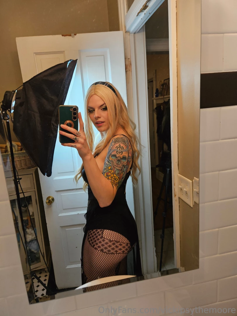 Bonus cecilia death eater mirror selfie photoset this one will stay up part 8 