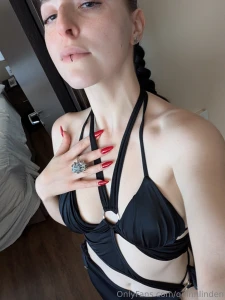 Trau dich hinzusehen aber sei gewarnt neugier kann gef hrlich sein part 1