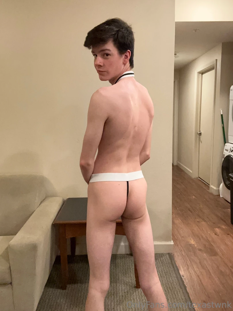 Sexy twink all dressed up 