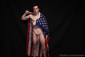 Happy 4th babes who s ready to celebrate with me