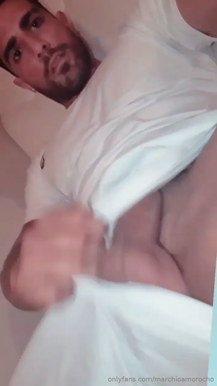 Qu hacen los domingos yo ac jugando s lo 