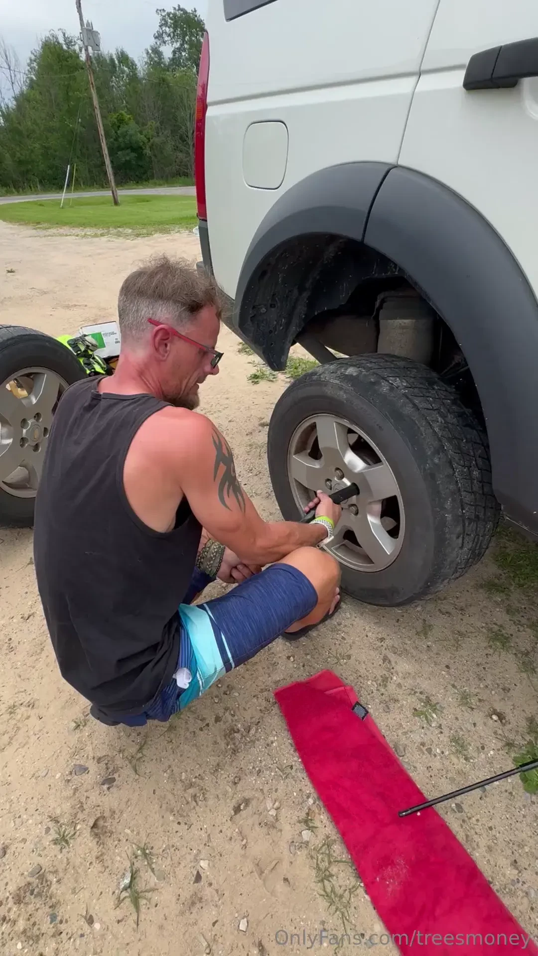 When you re on vacation for a few days and your friends know you can 