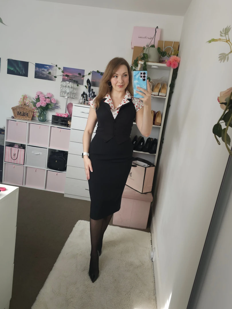 Just some phone pics from today absolutely adore this bodysuit the part 13 