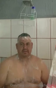 Tomando ba o