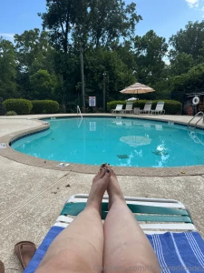Poolside feet are amazing