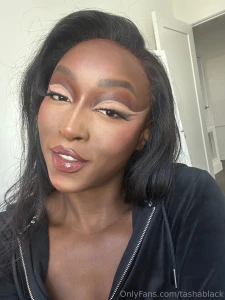 Seduction in one glance