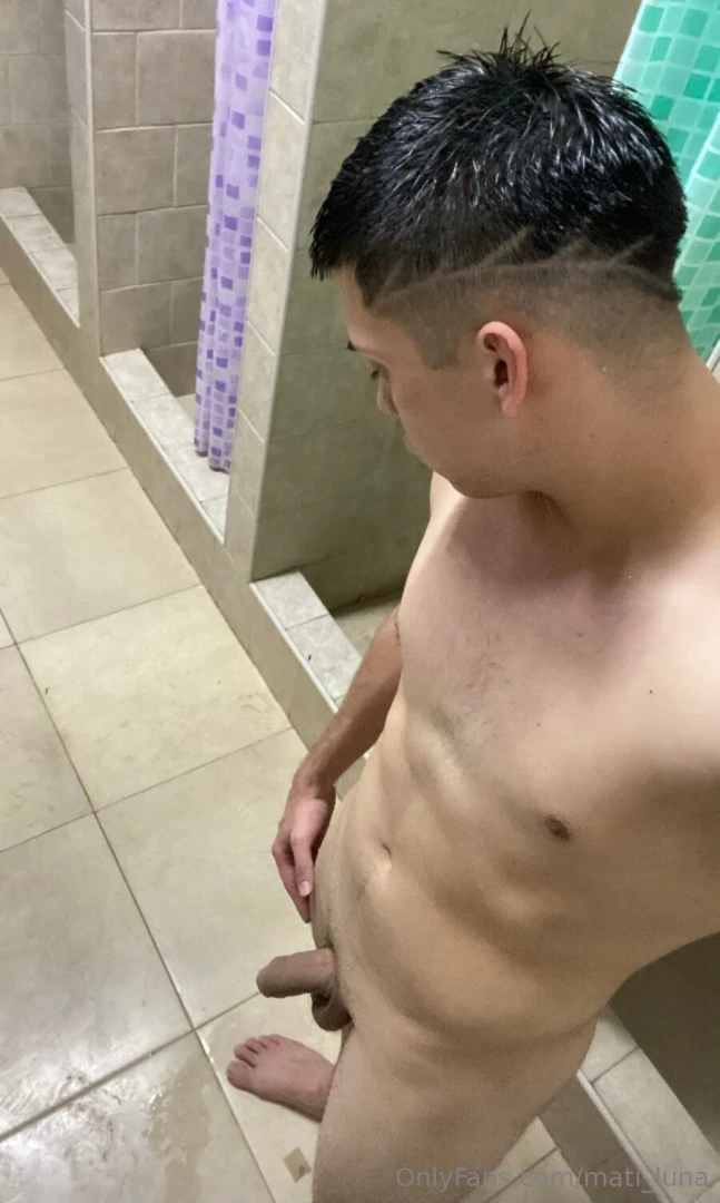 Que har as si nos cruzamos en las duchas part 1 