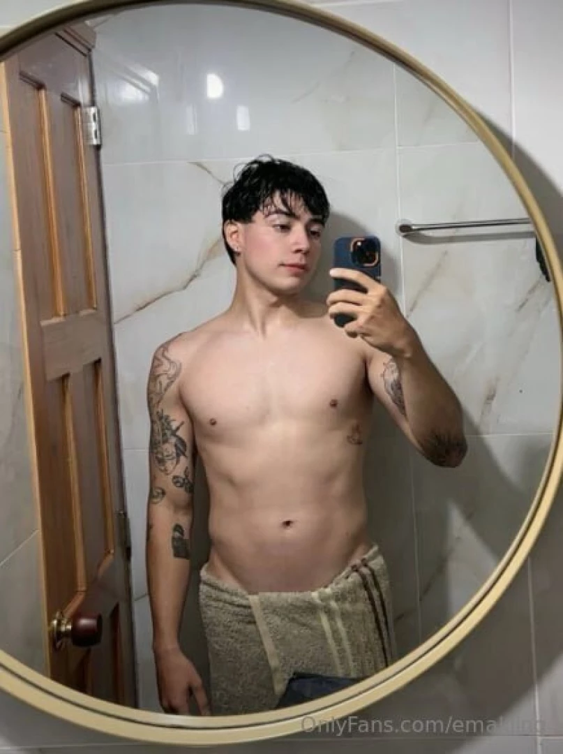 Hi everyone i m i_am_kai a passionate dancer ready to take you on an 