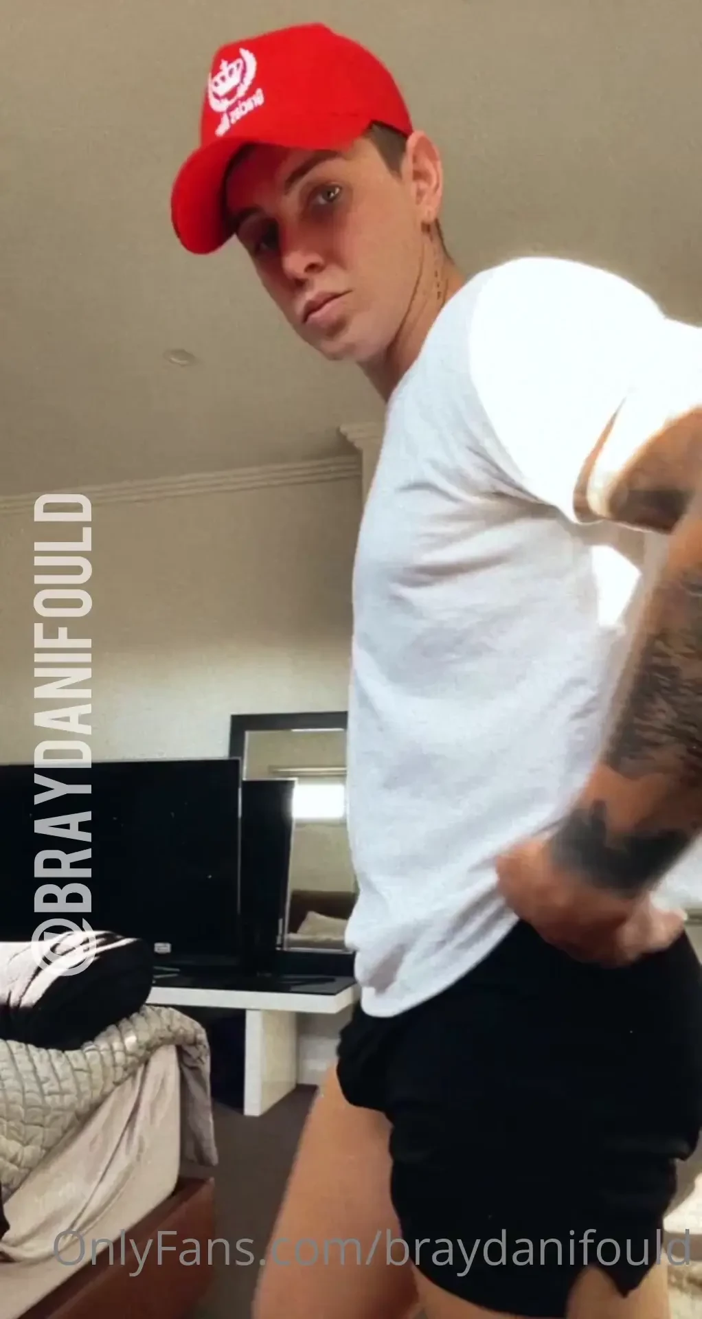 Who wants a fingering video 