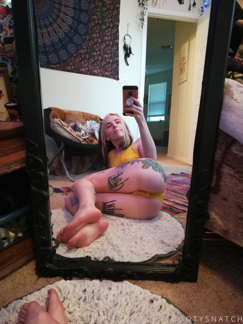 Yellow is still one of my favorite colors 