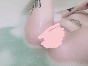 Decided to say fuck it and take a bubble bath at 830am on sunday tips part 2