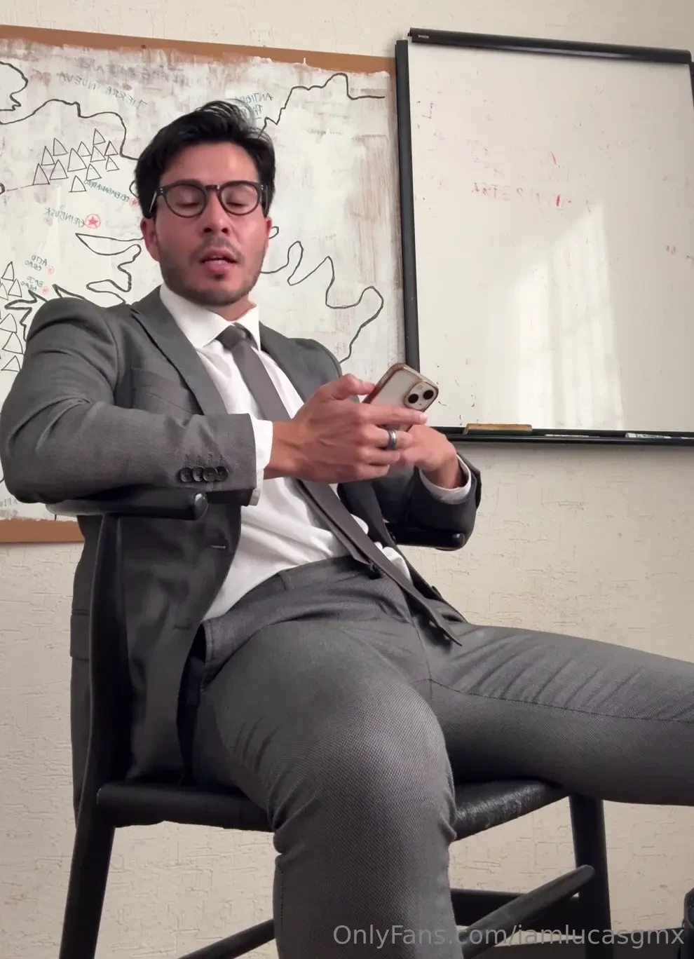 Relato el profe me hizo suyo 