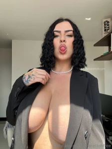 Next 10 unlocks get free bundle