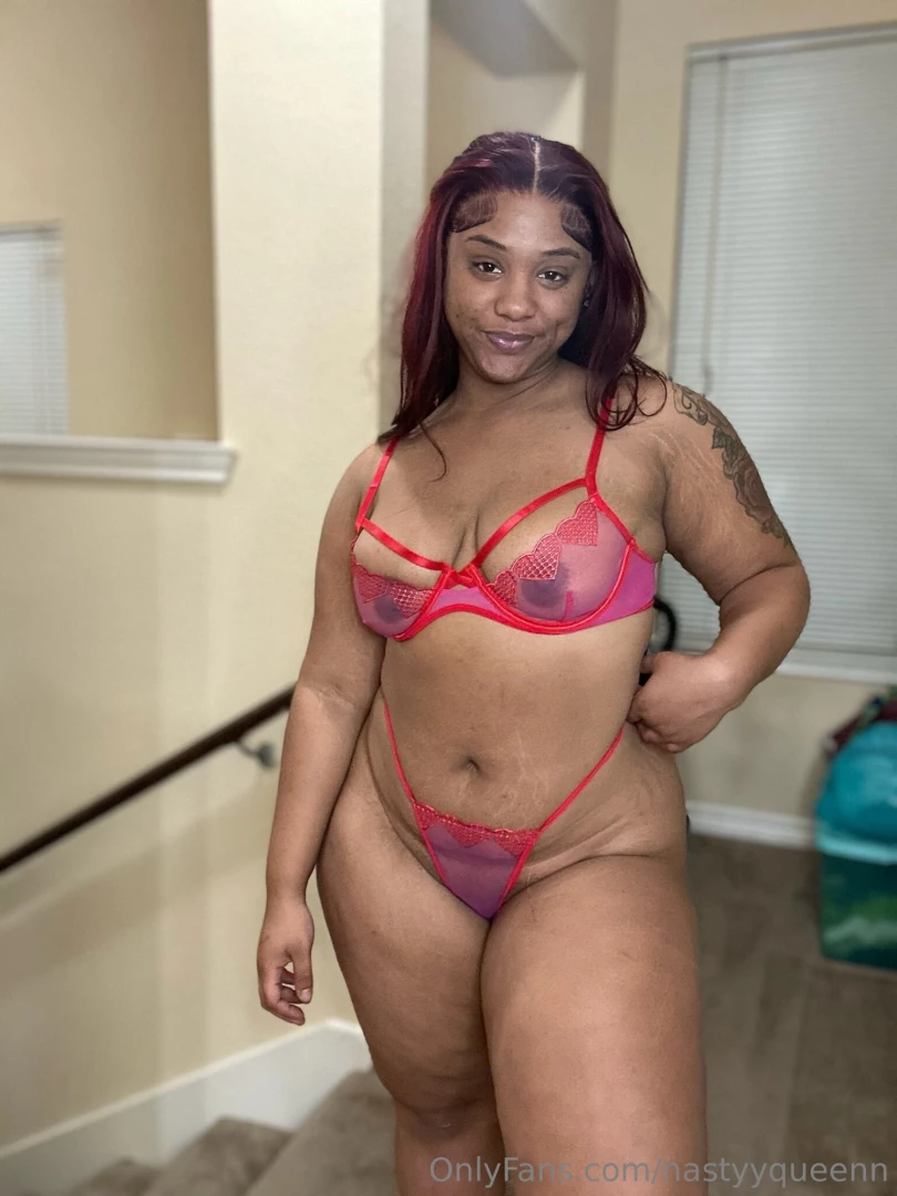 Happy hump day i m feeling myself in this lingerie today what do you 