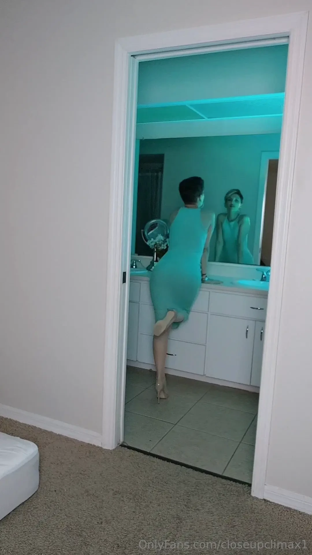 You definitely are my kinda lover this naughty dance is for you 