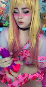 Here s an old strawberry marin photoset i never posted on here just