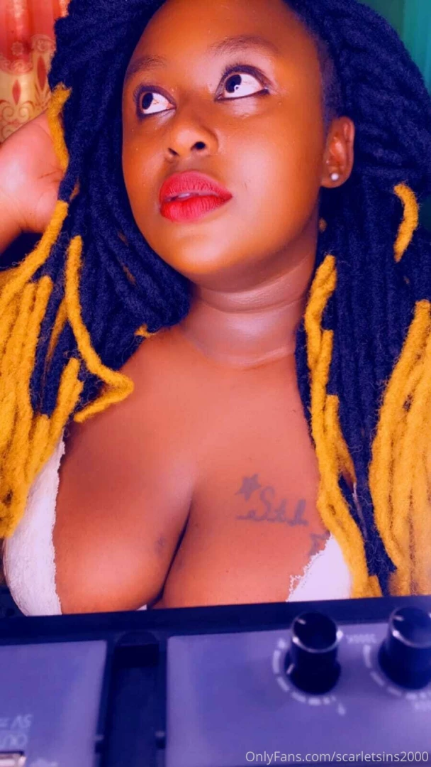 Want to cum on this pretty fine face 10 20 worth of dildo bundle 10 