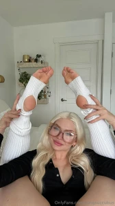 These legs would look even cuter on your shoulders just saying