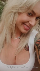 Just a girl trying to show off her titties