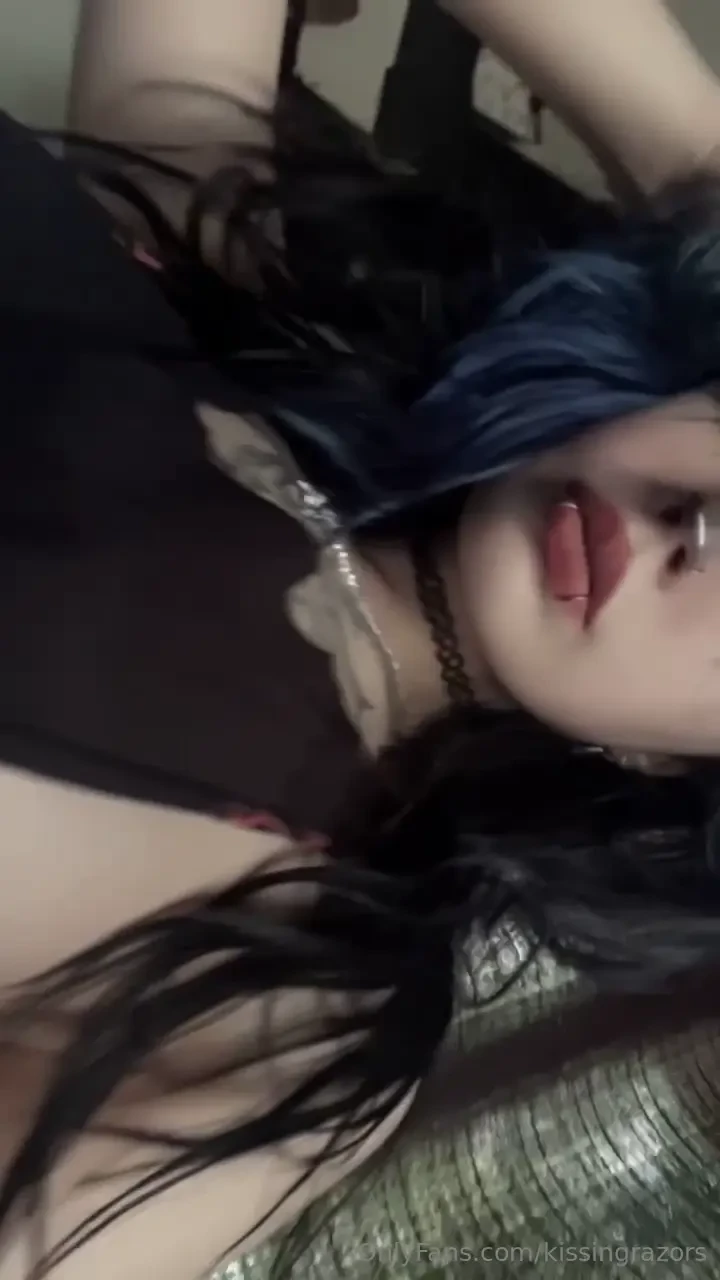 Side boob to make the day good part 2 